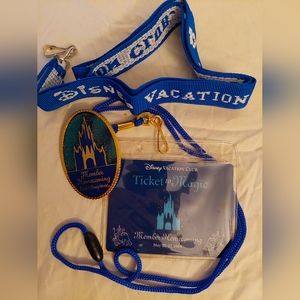DVC Member Homecoming Event Exclusive Lanyard 2004 Cinderella Castle Rare HTF
